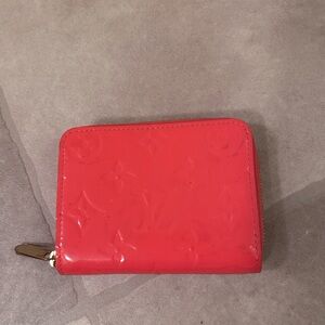 Authentic Louis Vuitton Vernis Pink Small Zippy Wallet Preloved